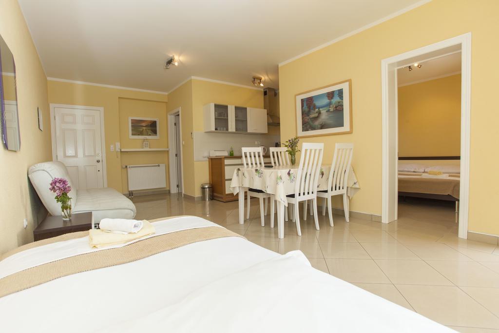 Apartments Damjanovic Makarska Dış mekan fotoğraf